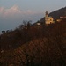 Letzte Sonnenstrahlen auf S.Abbondio - im Hintergrund der Pizzo Vogorno
