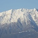 Monte Limidario von Pian di Magadino: links die Aufstiegsrippe, am Horizont der SE-Grat, rechts vor dem Gipfel der Einschnitt des NE-Couloirs