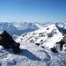 Gipfelaussicht vom Augstenberg / Piz Blaisch Lunga (3230m) über den Südgipfel (P.3224,7m) ins Engadin.