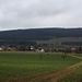 Das Dorf Blauen (531m) und der gleichnamige Hügel. Auf der LKS 1:25000-Karte heisst der Blauen jedoch Blaueberg.