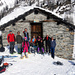 Parte del gruppo in sosta alla Casera di Porcile (© Lorenzo)