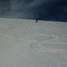 Pouder  und noch unverspurtes Gelände in der Steilstufe am Ende des Gletschers