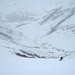 stiebende Pulverabfahrt in's Bergalgatal, am Anfang vom Tal liegt Juppa 2004m unser Ausgangspunkt
