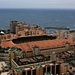Aussicht vom Jardin Exotique auf den Stadtteil Fontvieille mit dem Stadion von Monaco.