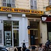 Unser Hotel in Nice an der Rue Meyerbeer im Stadtzentrum. Das Hotel liegt in zweiten Stock und hat schöne Zimmer, Internetzugang, eine Küche und moderate Preise. 