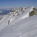 die Vordere Grinbergspitze(2765m) mit dem Gipfelkreuz; sie ist ein Sommerziel