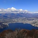 Der traumhafte Ausblick vom Gipfel über die Bucht von Lugano und die Stadt.