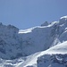 <strong>Jungfraujoch </strong>(3471 m) mit der <strong>Sphinx </strong>(3572 m); der Zugang zum Jungfraujoch von der Berner Seite ist sehr anspruchsvoll, darum wurde es auch nie ein wichtiger &Uuml;bergang.