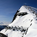 Der Abstieg vom Tschatschuggen zum P. 2137, steil und voll im Schnee