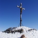 Luca und das wunderschöne Gipfelkreuz am Gipfel des Greim