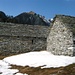 Alpe Morisciolo - auf der Sonnenseite hat es viel weniger Schnee