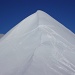 Schneehügel beim Riedchopf, eine Kopie des <a href="http://www.hikr.org/gallery/photo140915.html?post_id=14093">Silberhorns</a>?
