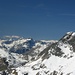 auf der Ellbognerspitze mit Blick nach Westen: vorne der Biberkopf, dahinter <a href="http://www.hikr.org/tour/post7879.html">Hochkünzelspitze</a> und ganz hinten der Alpstein