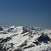auf der Ellbognerspitze mit Blick nach Südwesten: rechts die Rote Wand, dahinter Rätikon und links Silvretta