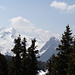 Der Mont Blanc verhüllt sich in Wolken 