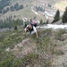 Beatrice im Alpenrosen-Kraxeln - den Schnee umgehend