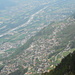 Tiefblick auf den ziemlich zersiedelten Hang von Triesenberg und ins Rheintal
