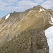 Das Gipfelkreuz der Kuchelbergspitze ist in Sicht.