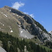 Beim Abstieg vom Widderfeld in der Südflanke: Der letzte Blick zum wunderbaren Tomlishorn SW-Kraxelgrat