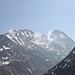 <b>Sguardo sul Blätzengrat (2820 m) e il Chastelhorn (2973 m)</b>.