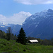 Die Dosegg-Alpe wird renoviert - mit tollem Blick in die mächtigste Wand des Bregenzer Waldes