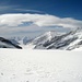 Blick über den Jungfraufirn, rechts aussen in den Wolken das Aletschhorn