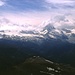 unten in der Mitte das Unterrothorn,darüber das Matterhorn in Wolken