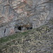 Höhlen in der Wand unterhalb des Diethelms