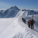 Bergführerkurs im Abstieg mit Aletschhorn