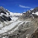 Der untere Teil vom Oberaletschgletscher ist im Jahr 2011 schon anfangs Mai nahezu aper!