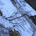 Foto vom 3. Schinhorn Besteigungsversuch (2.4.2011):<br /><br />Ein Rückweg zur Belalp war wegen der Gefahr von Nasschneelawinen am Nachmittag unmöglich. So musste ich den steilen Bärenpfad hinauf um nach Blatten bei Naters absteigen zu können. Die Tour war wegen dem langen Skitragen äusserst mühsam gewesen.