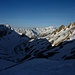 Noch zeigt sich der Himmel wolkenlos und verheisst einen perfekten Gipfeltag... Oberalpstock.