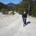 hier noch ein paar Fotos von ADI: trainman in ungewohnter Pose....mit dem BIKE im Hinterautal; ein Foto mit Seltenheitswert!