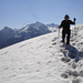 ergänzend noch ein paar ADI-Fotos:  Anmarsch über harmlose Altschneefelder