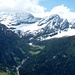 Alpe di Scieng, con la strada che sale all' Alpe Cava, e le tante cascate