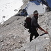 Abstieg am Westgrat mit UWE, dem Karwendelfreak schlechthin; ich hatte nicht damit gerechnet auf diesem Berg heute noch jemanden zu treffen; er kam gerade von der Larchetkar rüber