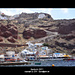 Blick auf Oia und den Pfad (links geht auch eine Strasse hoch)