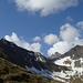 Im Aufstieg zum Hünerspitz via Nordgrat: Blick in den Talkessel der Alp Valtnov