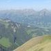 Panorama 2 - mit Blick zum First, Wätterlatte, Niesen, Simmenflue und Thunersee
