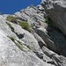 Vor dieser Plattenwand (Schlüsselstelle) haben die Kletternovizen häufig großen Respekt. Links oben hängt eine Sicherungskette