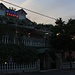 Mein "Hotel Evropa" beim Eisenbahn- und Busbahnhof in Podgorica. Das gemütliche Hotel ist gut gelegen für die Weiterreise ans Meer oder in die Berge.