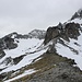 <b>Dalla cresta scorgo il circo glaciale tra il Mittaghorn (3015 m) e il Pizzo Gallina (3061 m)</b>. 