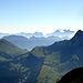 Niederbauen-Chulm und Oberbauenstock, weit hinten das Glärnisch-Massiv