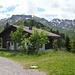Links Schwalmis (2246 m), rechts Risetenstock (2290 m)