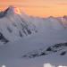 Die letzten Sonnenstrahlen beleuchten das Aletschhorn (4193m).