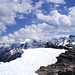 Gipfelpanorama<br />Schneekuppe = Titilis<br />nach re.: klein Titlis, Reissendnollen, Wendenstöcke<br />links im Hintergrund: Chli und Gross Spannort.