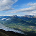 Fläscher Fürggli: Blick ins heruntergewaschene, farbenprächtige Rheintal mit Calanda und Ringelspitz.