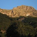 Der im Morgenrot erstrahlende Daniel dominiert diese Bergtour auf den nördlich vorgelagerten Hochwanner.