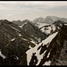 Blick vom Schiberg 2044m hinüber zum Plattenberg 2082m, links dahinter der Brünnelistock 2133m, rechts Rossalpelispitz 2075m und Zindlenspitz 2097m