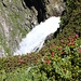 <b>Cascata del Ri de Fontanalba (2000 m) ([http://www.youtube.com/watch?v=g-vdS-nsEtA  Vedi video]).</b>
